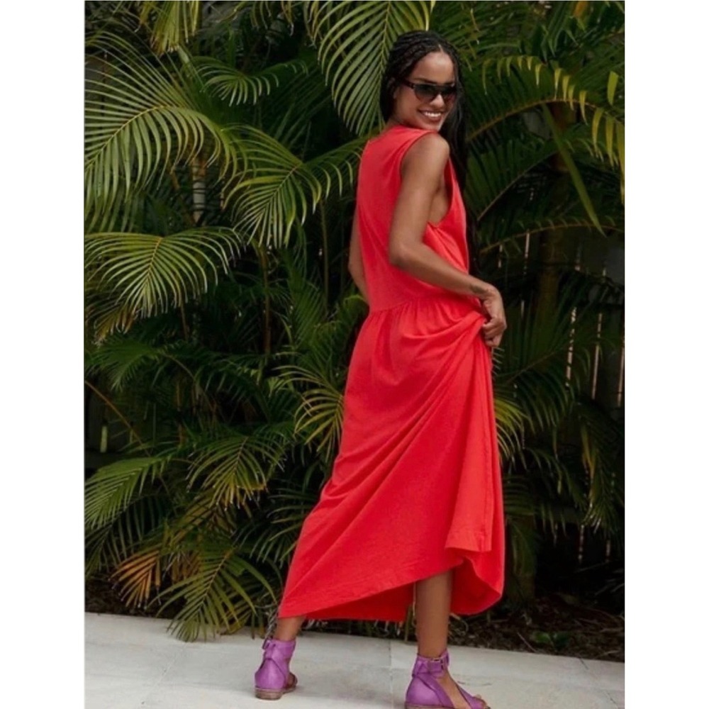 NWOT FREE PEOPLE NIKKI MIDI DRESS  IN  ATLAS RED
SIZE XS